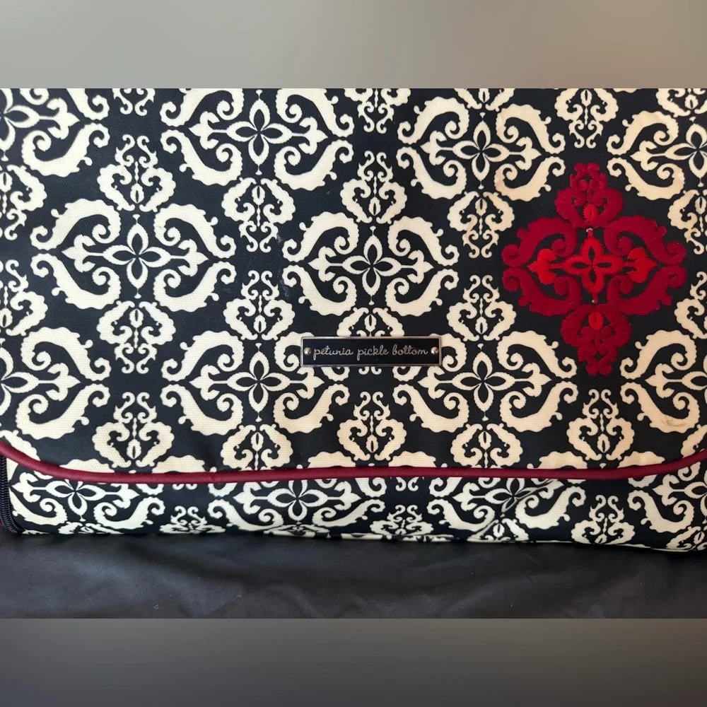 Petunia Pickle Bottom Boxy Baby bag